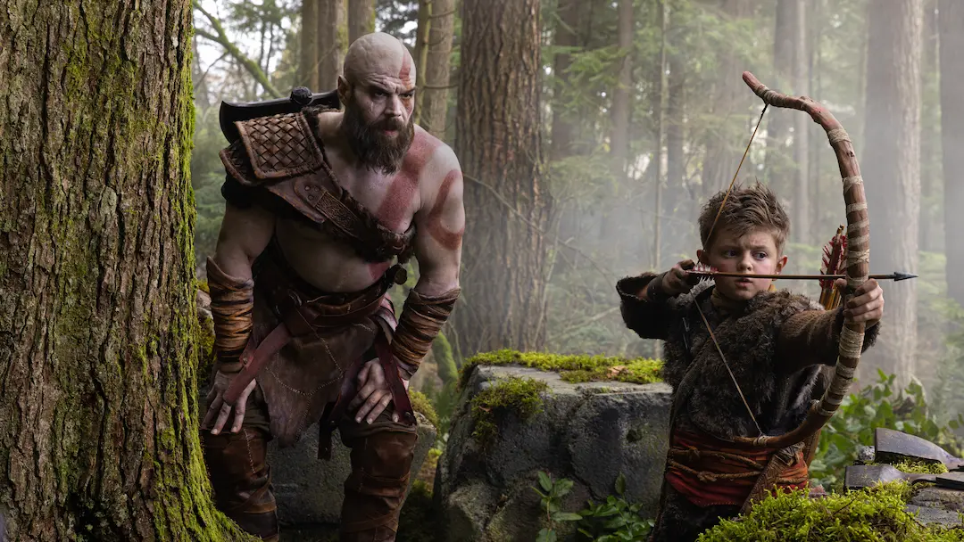imagem da serie com Ryan Hurst vivendo Kratos